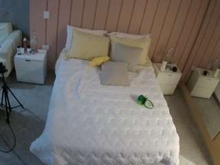 voyeurcam-casa-salsa-bedroom-1