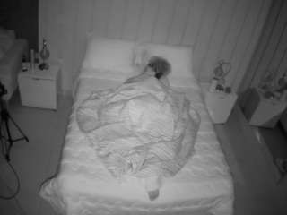 voyeurcam-casa-salsa-bedroom-1