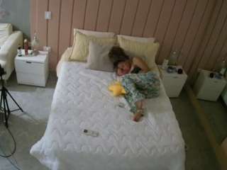 voyeurcam-casa-salsa-bedroom-1