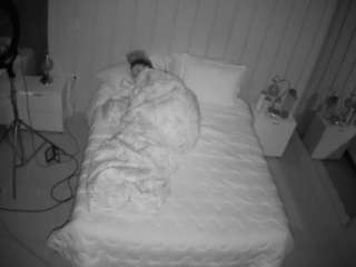 voyeurcam-casa-salsa-bedroom-1