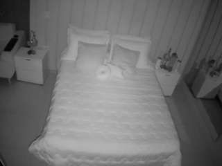 voyeurcam-casa-salsa-bedroom-1