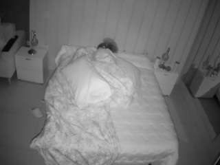 voyeurcam-casa-salsa-bedroom-1