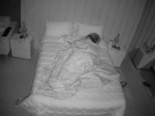 voyeurcam-casa-salsa-bedroom-1