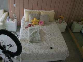 voyeurcam-casa-salsa-bedroom-1