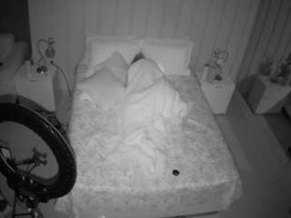 voyeurcam-casa-salsa-bedroom-1