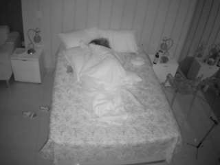 voyeurcam-casa-salsa-bedroom-1
