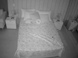 voyeurcam-casa-salsa-bedroom-1
