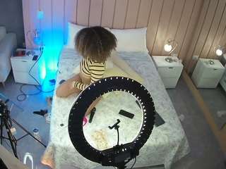 voyeurcam-casa-salsa-bedroom-1 camsoda