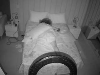 voyeurcam-casa-salsa-bedroom-1