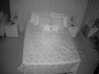voyeurcam-casa-salsa-bedroom-1
