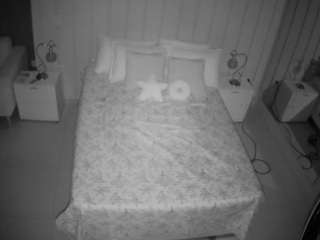 voyeurcam-casa-salsa-bedroom-1