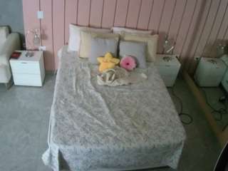 voyeurcam-casa-salsa-bedroom-1