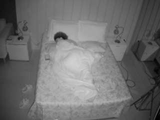 voyeurcam-casa-salsa-bedroom-1