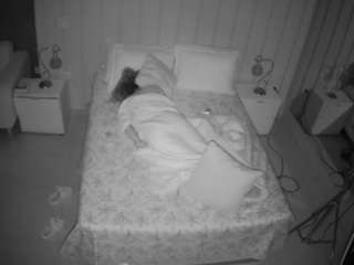 voyeurcam-casa-salsa-bedroom-1