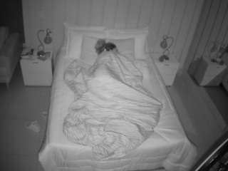 voyeurcam-casa-salsa-bedroom-1