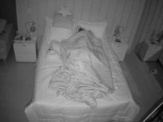 voyeurcam-casa-salsa-bedroom-1