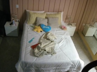 voyeurcam-casa-salsa-bedroom-1