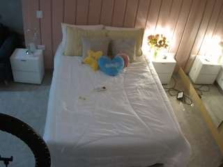 voyeurcam-casa-salsa-bedroom-1