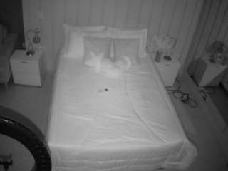voyeurcam-casa-salsa-bedroom-1