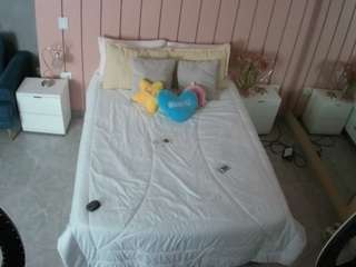 voyeurcam-casa-salsa-bedroom-1