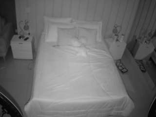 voyeurcam-casa-salsa-bedroom-1