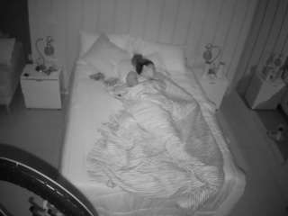 voyeurcam-casa-salsa-bedroom-1