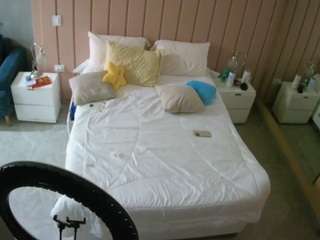 voyeurcam-casa-salsa-bedroom-1