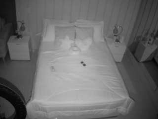 voyeurcam-casa-salsa-bedroom-1
