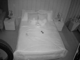 voyeurcam-casa-salsa-bedroom-1