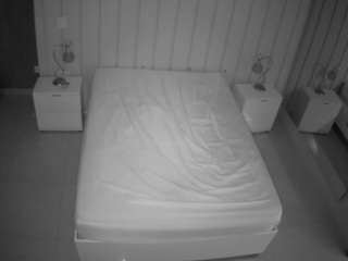 voyeurcam-casa-salsa-bedroom-1