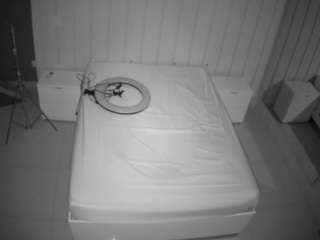 This model is live right now. voyeurcam-casa-salsa-bedroom-1