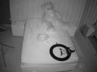 voyeurcam-casa-salsa-bedroom-1