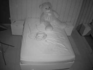 voyeurcam-casa-salsa-bedroom-1