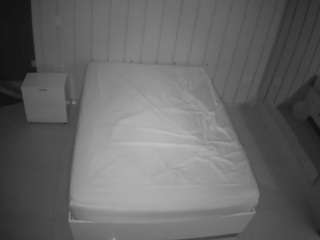 voyeurcam-casa-salsa-bedroom-1