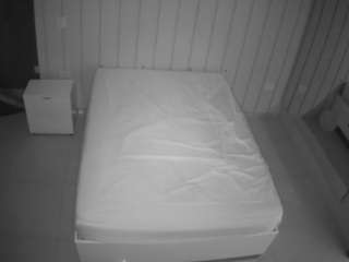 voyeurcam-casa-salsa-bedroom-1