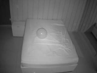voyeurcam-casa-salsa-bedroom-1