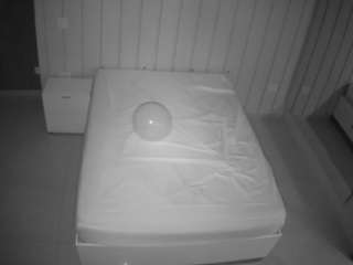 voyeurcam-casa-salsa-bedroom-1