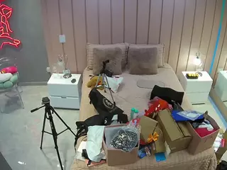 Casa Salsa Bedroom 1's Live Sex Cam Show