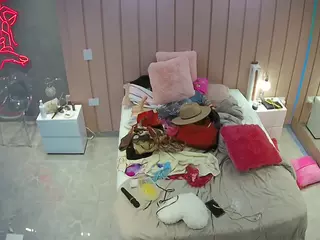 Casa Salsa Bedroom 1's Live Sex Cam Show