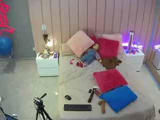 Casa Salsa Bedroom 1's Live Sex Cam Show