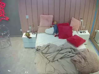 Casa Salsa Bedroom 1's Live Sex Cam Show