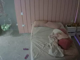 Casa Salsa Bedroom 1's Live Sex Cam Show