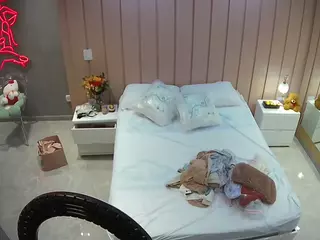 Casa Salsa Bedroom 1's Live Sex Cam Show