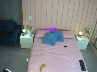 Casa Salsa Bedroom 1's Live Sex Cam Show