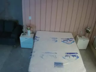 Casa Salsa Bedroom 1's Live Sex Cam Show