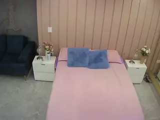 Casa Salsa Bedroom 1's Live Sex Cam Show