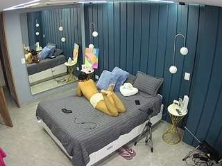 Adult Web Cam camsoda voyeurcam-casa-salsa-bedroom-2