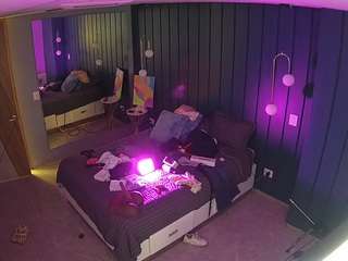 camsoda voyeurcam-casa-salsa-bedroom-2