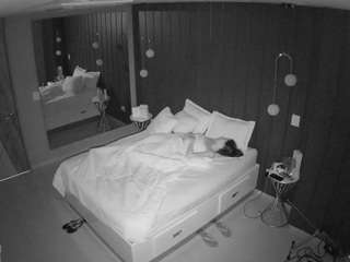 Asian Adult Webcam camsoda voyeurcam-casa-salsa-bedroom-2