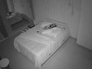 voyeurcam-casa-salsa-bedroom-2